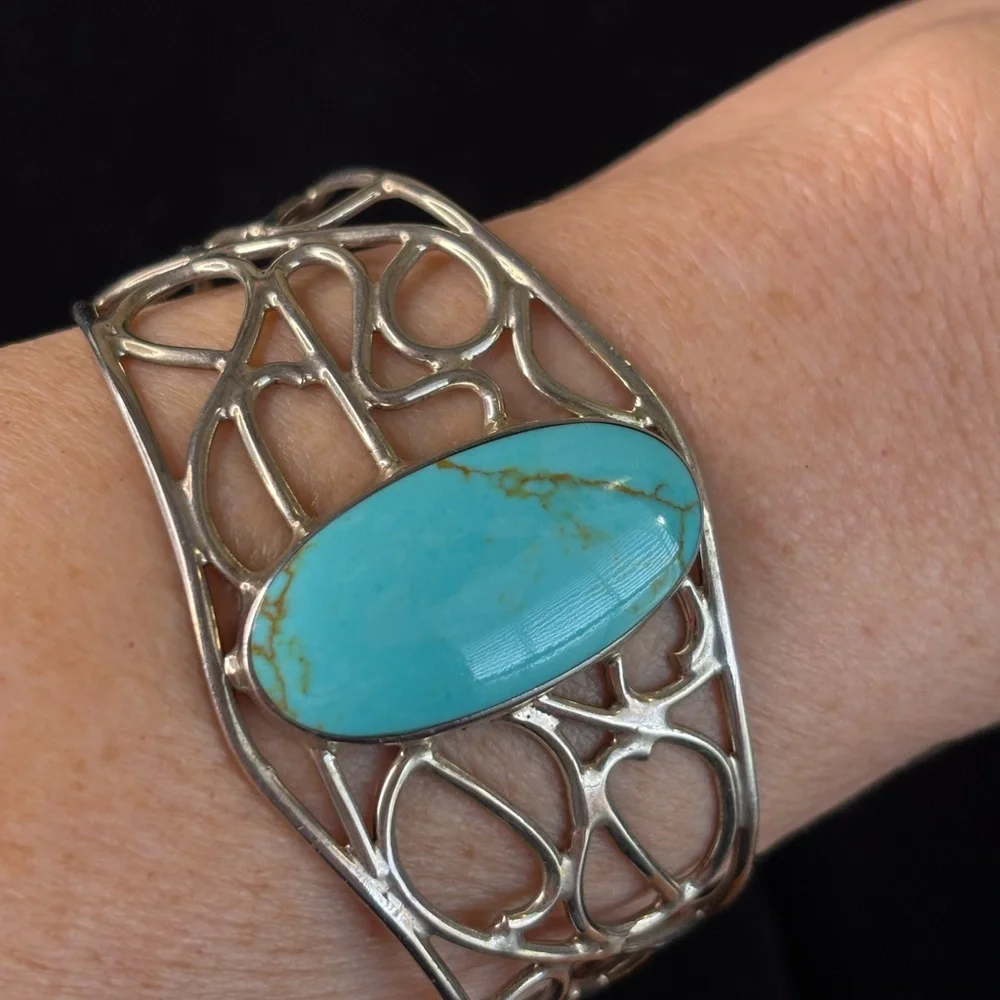 Faux Turquoise Oval Stone Openwork Silver-Toned Cuff